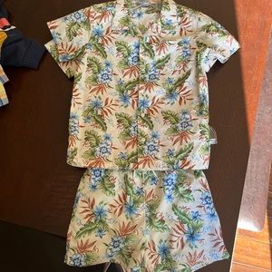 Janie and Jack 2 piece Hawaiian set - button up shirt & shorts shorts - size 5T